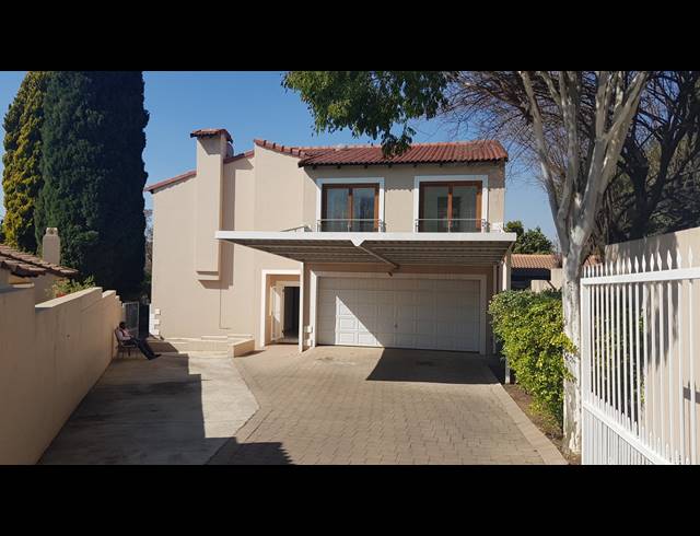 5 BEDROOM FREESTANDING RENTED IN LONEHILL